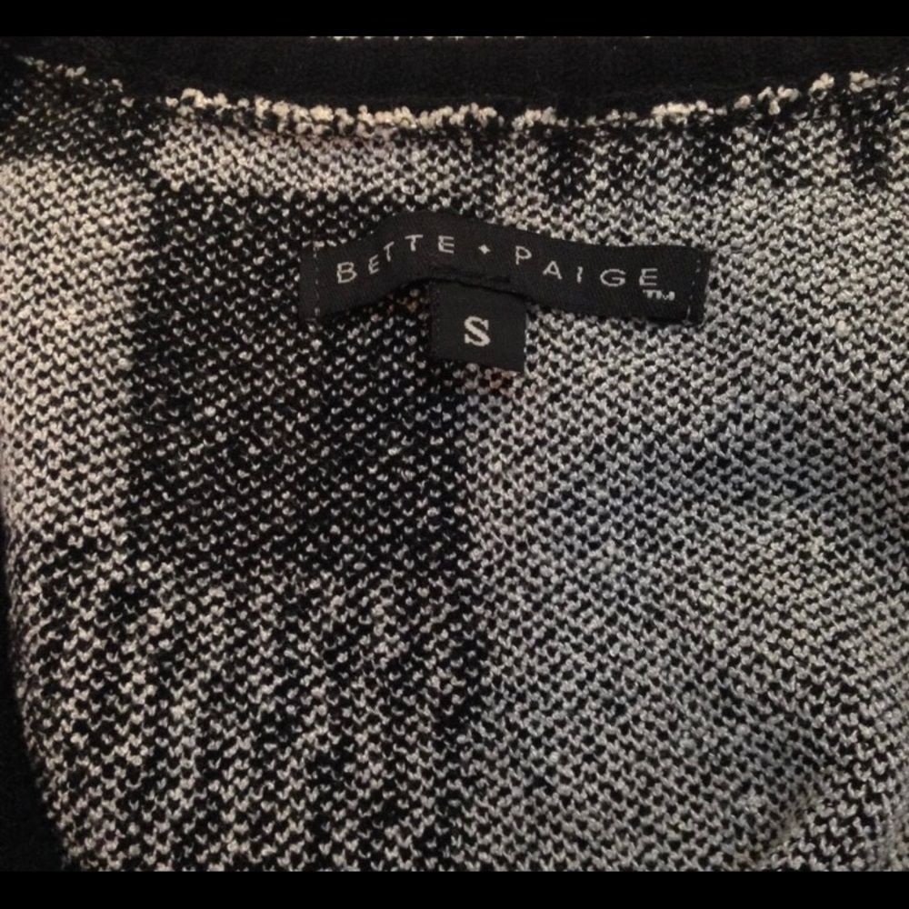 Vintage Bette Paige Sleeveless Shimmer Sweater - Picture 3 of 5